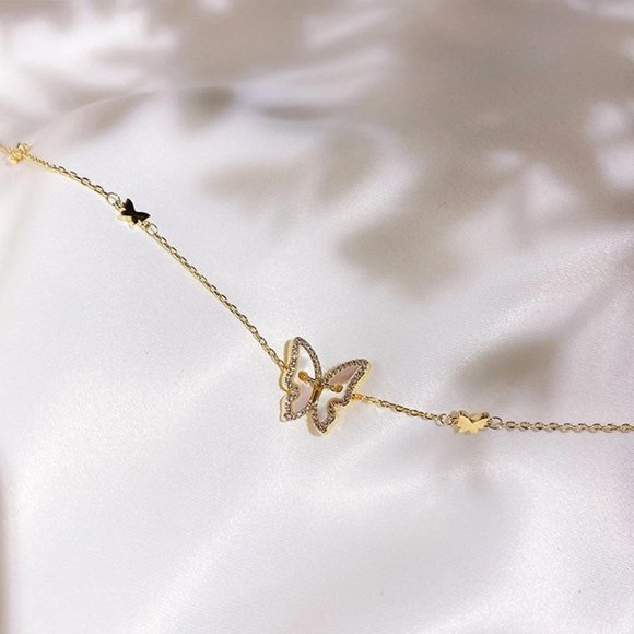 NEW Yellow Gold Diamond Shell Butterfly Necklace - Picture 5 of 10